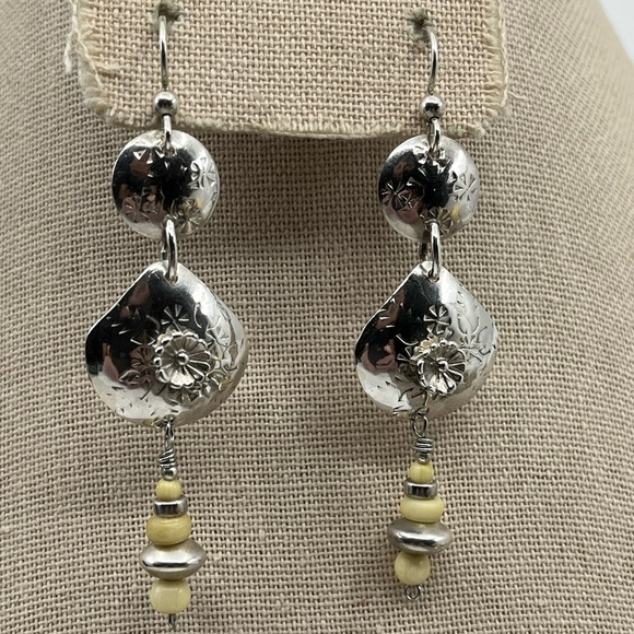 90's Vintage Sterling Silver Dangle Earrings with Floral Sunburst Design - Picture 4 of 15